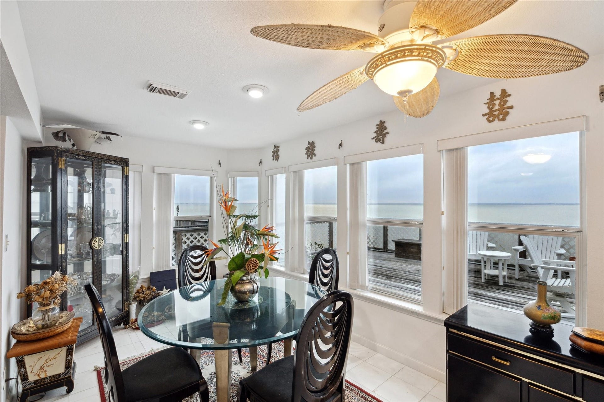 251 Isles End Road, Tiki Island, TX 77554 251 Isles End Road, Tiki Island, TX 77554