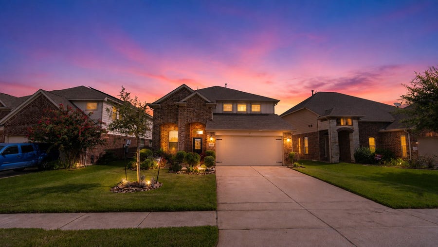Property photo for 13303 Davenport Hills Lane, Humble, TX