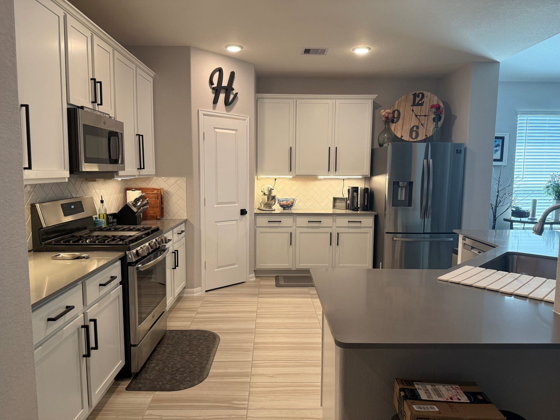 311 Shiraz Drive, Alvin, TX 77511 311 Shiraz Drive, Alvin, TX 77511