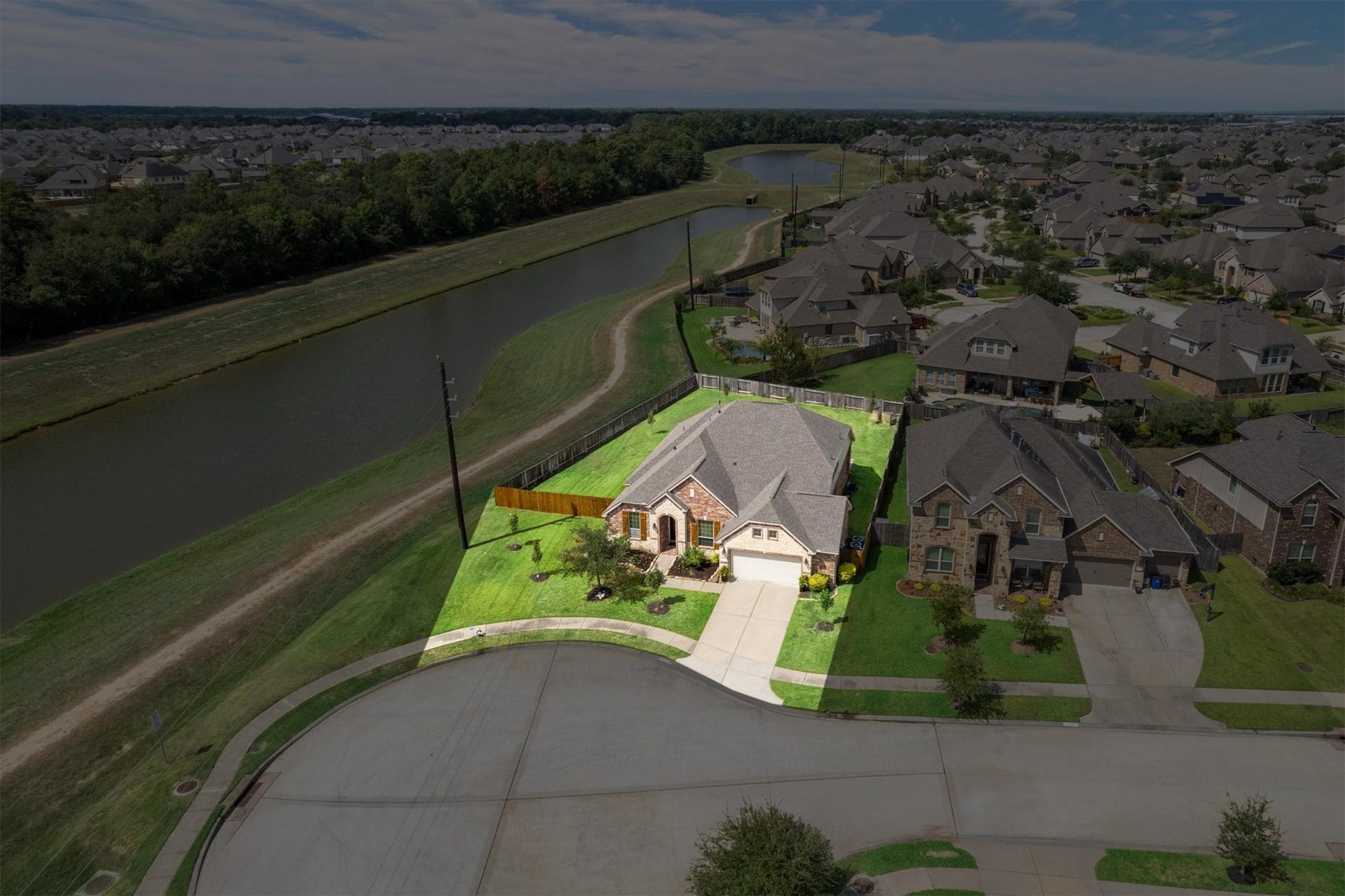 17903 Fernwood Bend Drive, Tomball, TX 77377 17903 Fernwood Bend Drive, Tomball, TX 77377