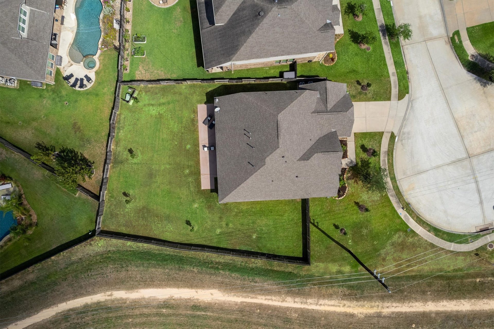 17903 Fernwood Bend Drive, Tomball, TX 77377 An aerial view of the property.