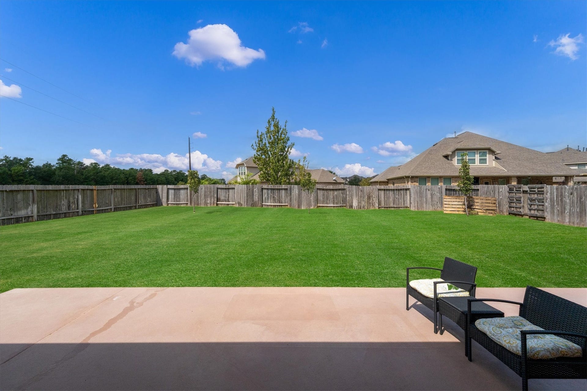 17903 Fernwood Bend Drive, Tomball, TX 77377 This oversized backyard is waiting for your vision to create an outdoor oasis.