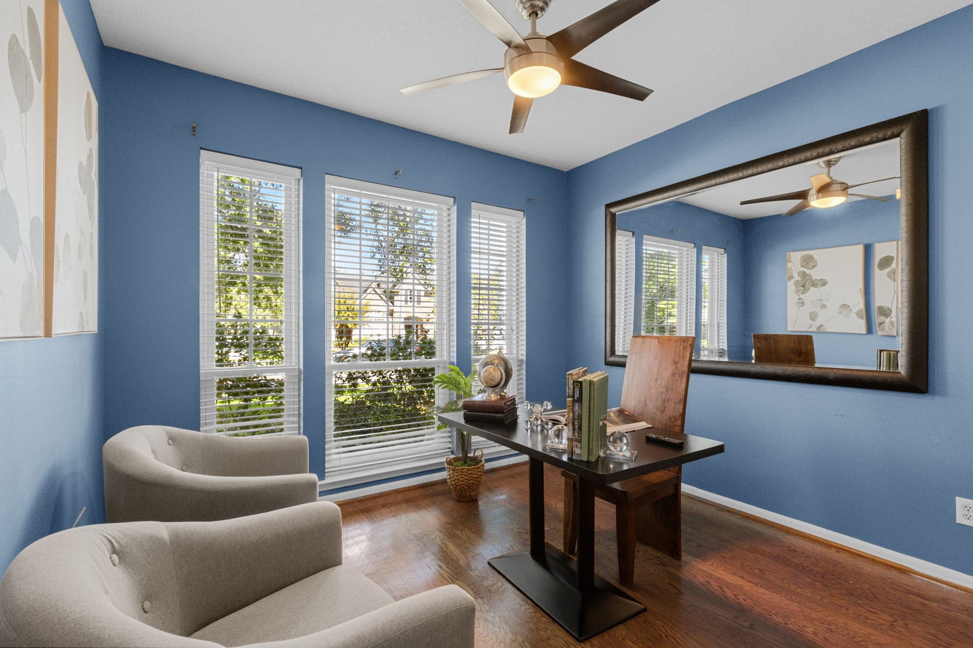 14303 Spyglen Lane, Cypress, TX 77429 A sophisticated home office or bedroom