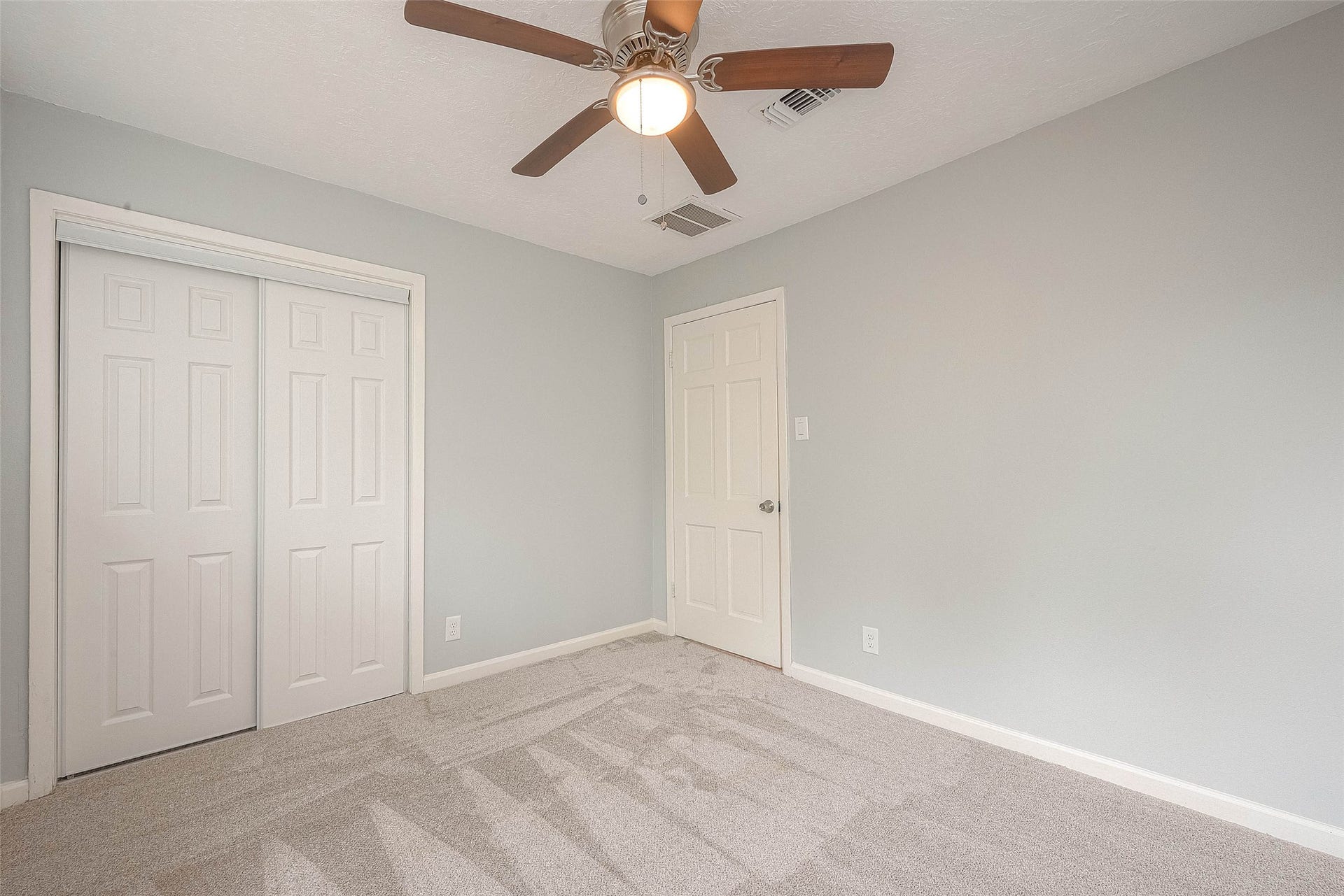 7022 Triola Lane, Houston, TX 77074 Other view of third bedroom.