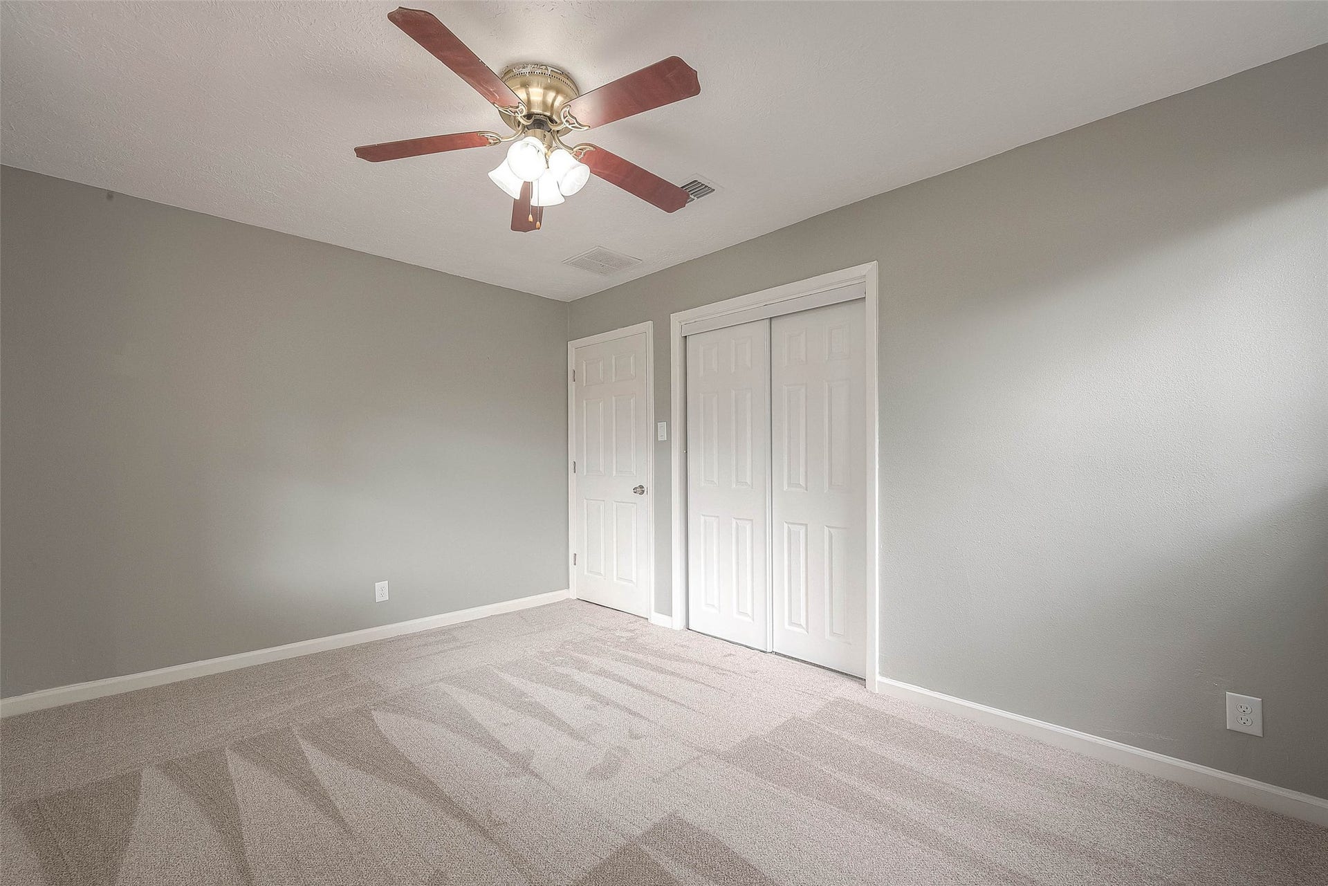 7022 Triola Lane, Houston, TX 77074 Other view of second bedroom.