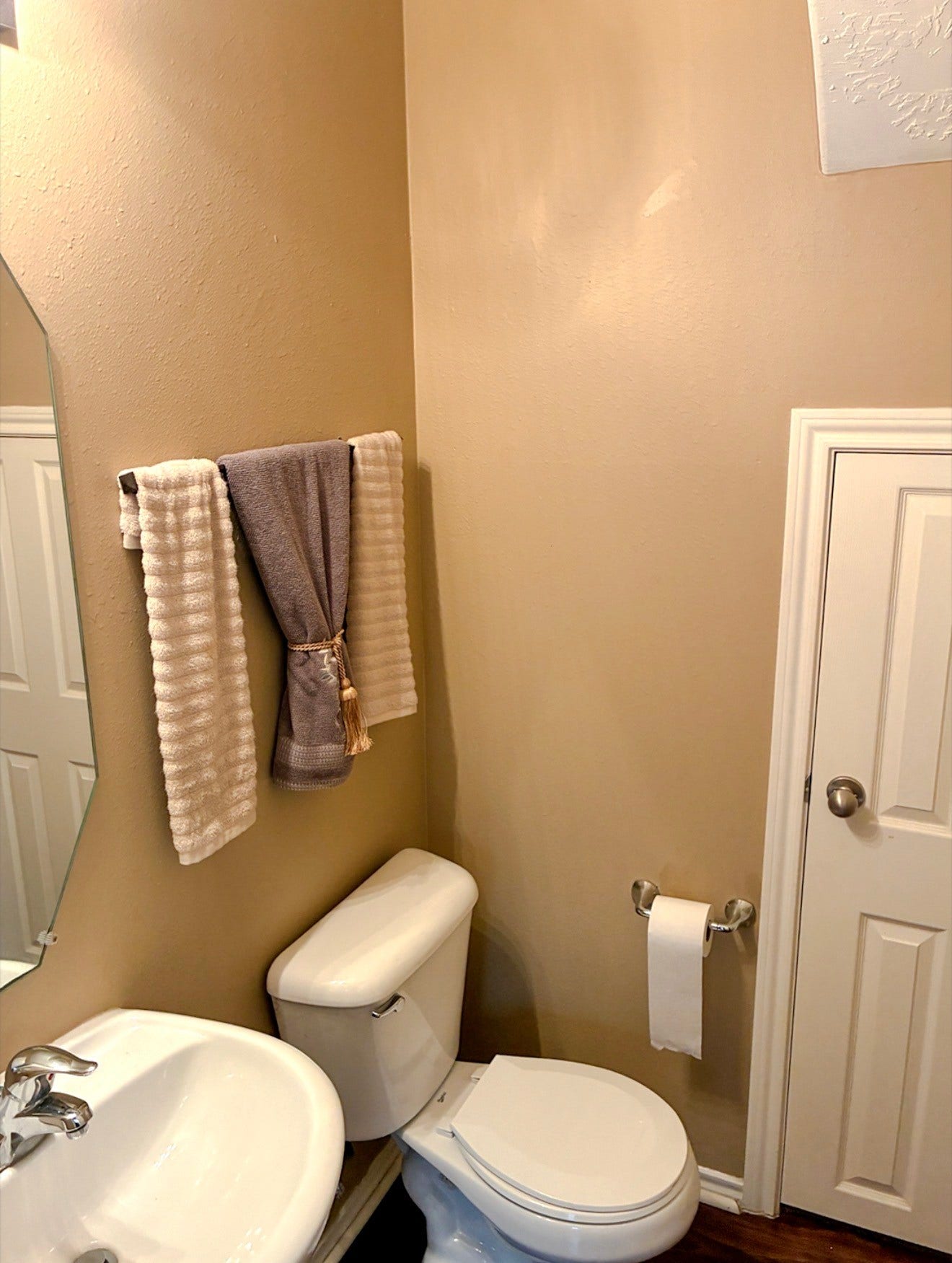 13119 Peppergate Lane, Houston, TX 77044 13119 Peppergate Lane, Houston, TX 77044