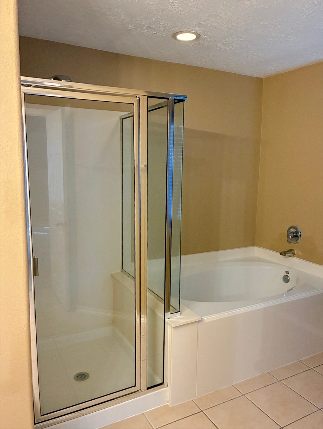 13119 Peppergate Lane, Houston, TX 77044 13119 Peppergate Lane, Houston, TX 77044