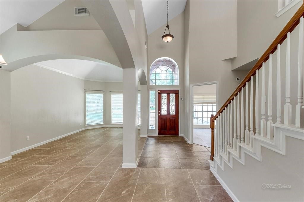 20419 Cajon Canyon Court, Katy, TX 77450 Different View Angle of Foyer