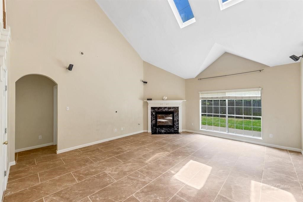 20419 Cajon Canyon Court, Katy, TX 77450 Living Room with Raised Ceiling and Skylight