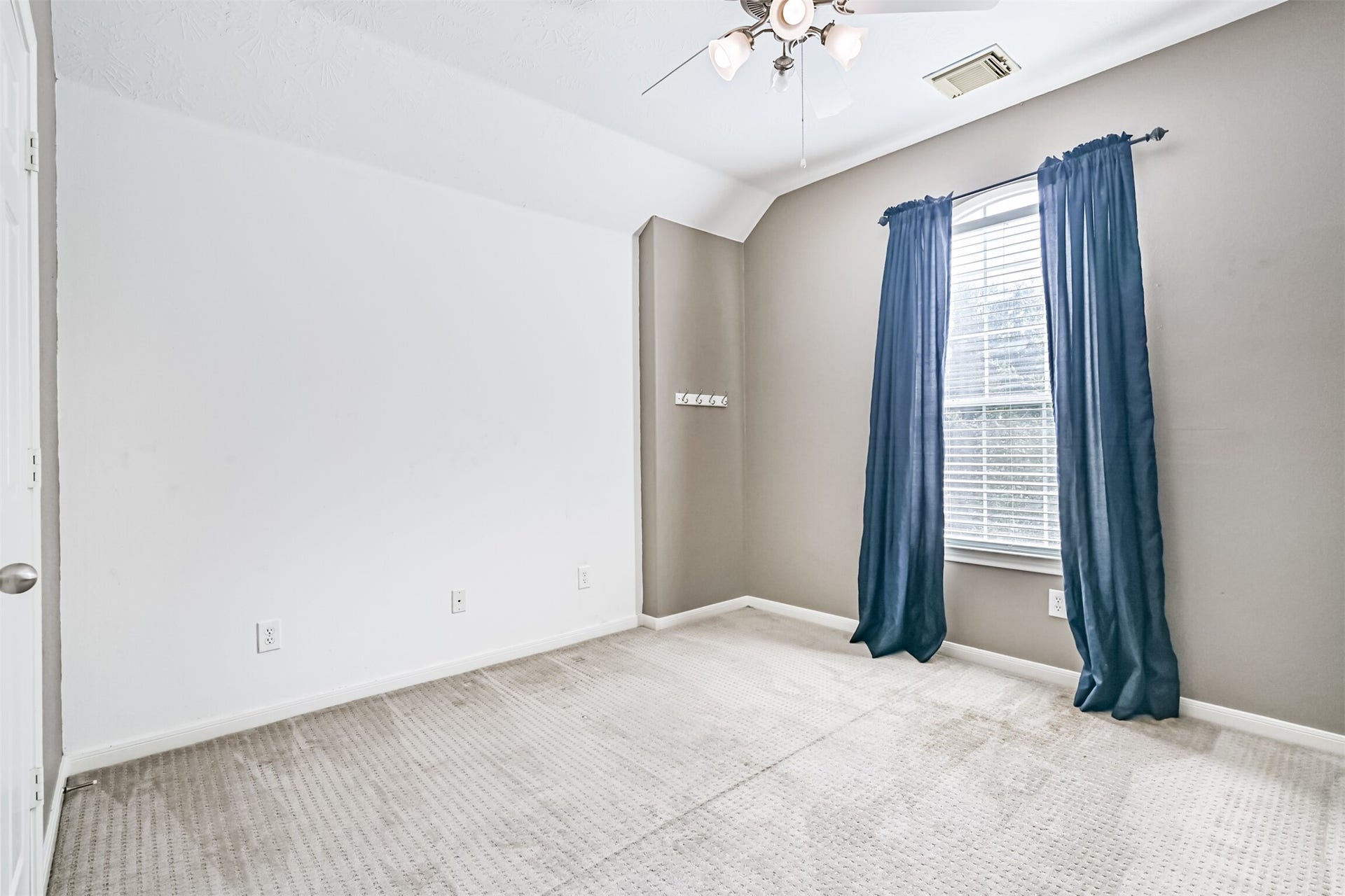 12527 Saratoga Woods Lane, Humble, TX 77346 12527 Saratoga Woods Lane, Humble, TX 77346