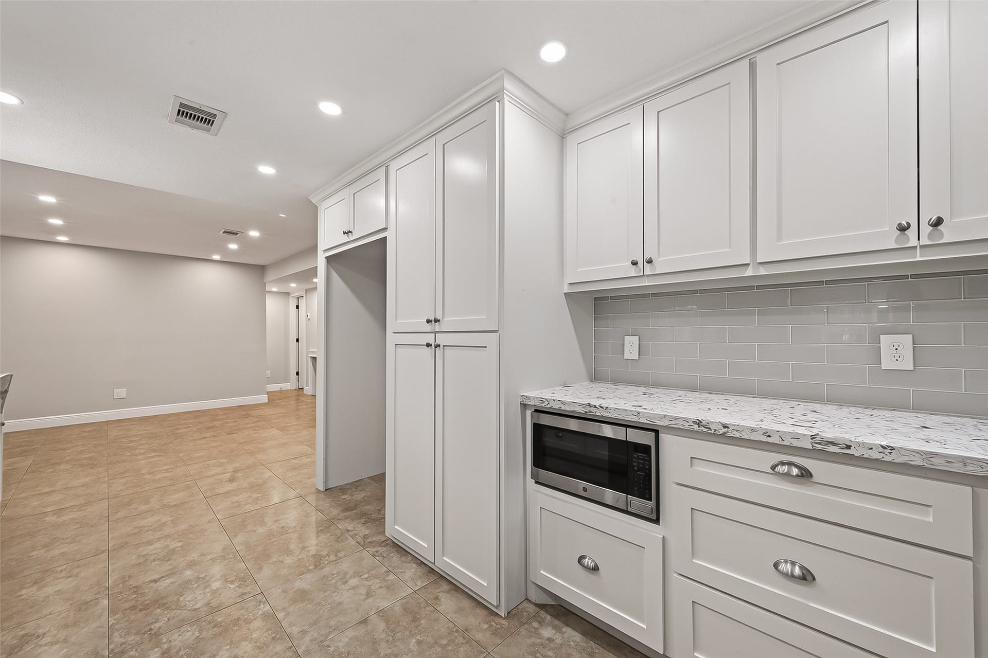902 Mountain Meadows Drive, Katy, TX 77450