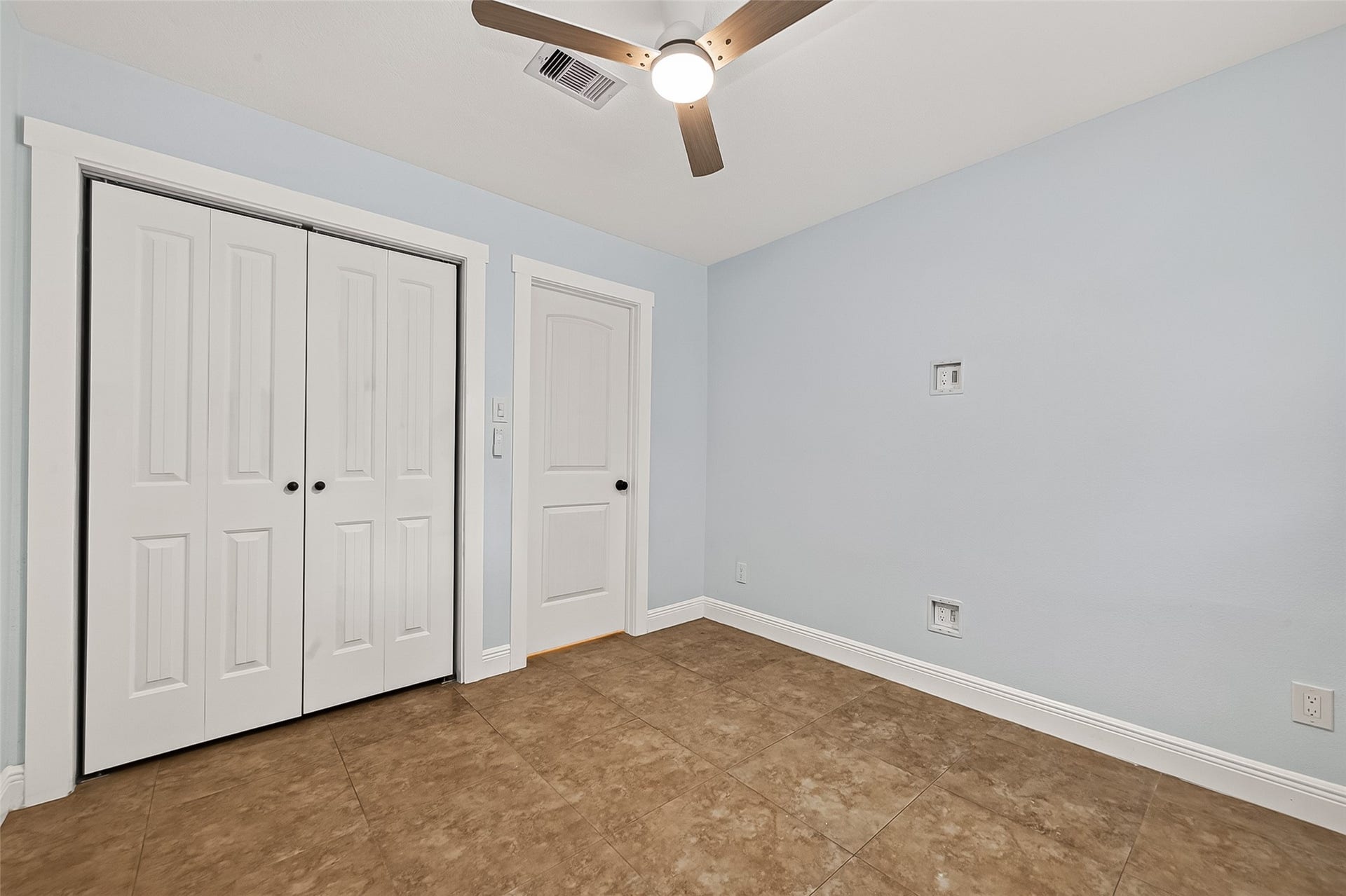 902 Mountain Meadows Drive, Katy, TX 77450