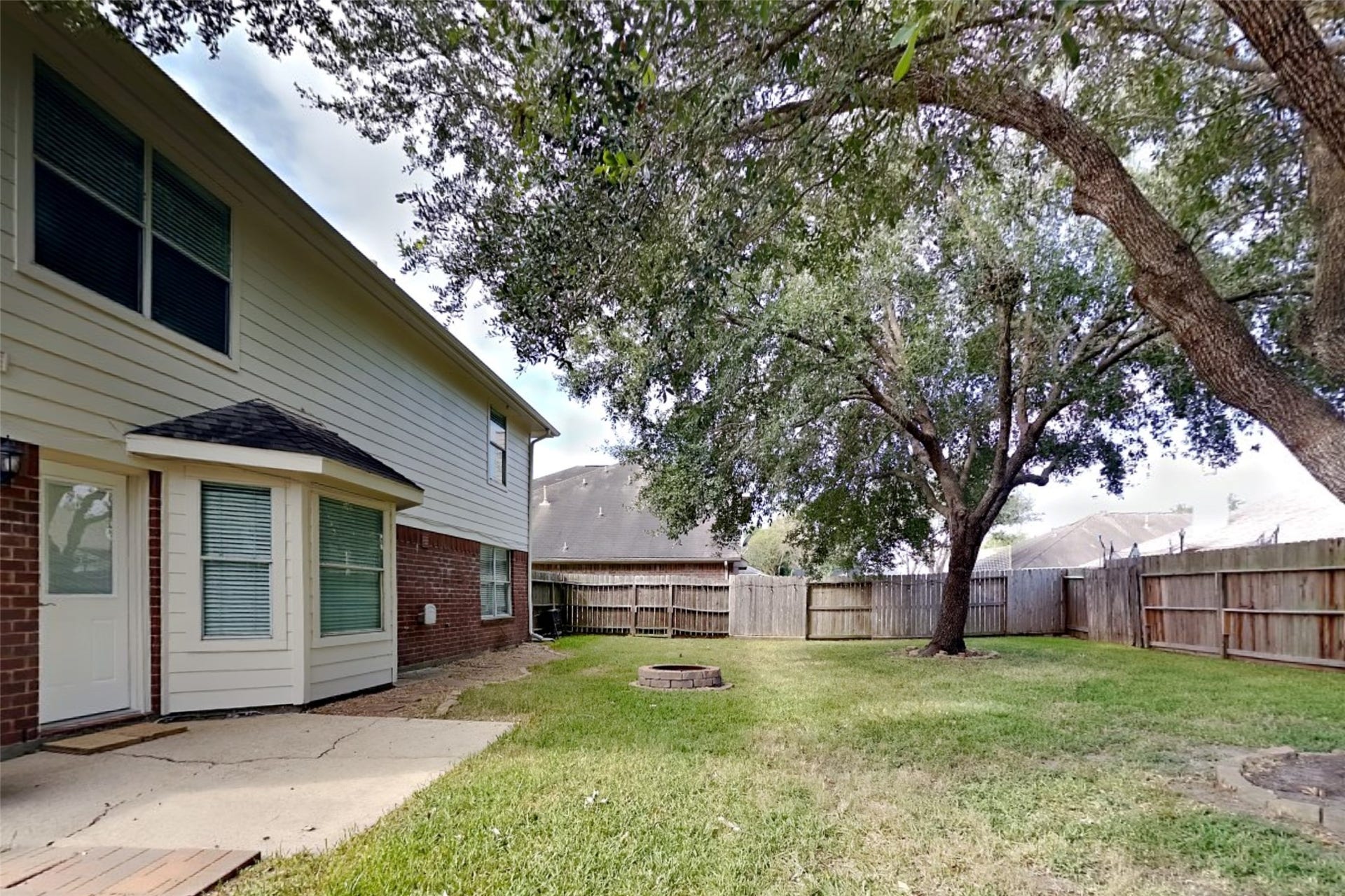 5103 Lockhart Drive, Pearland, TX 77584 5103 Lockhart Drive, Pearland, TX 77584