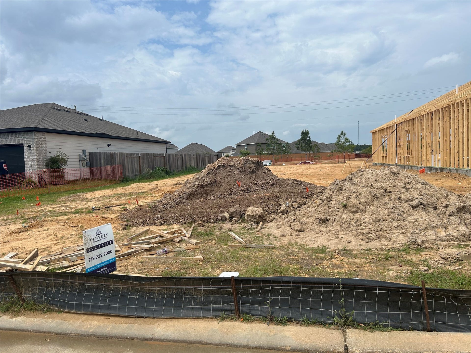 16759 Needlepoint Drive, Conroe, TX 77302 16759 Needlepoint Drive, Conroe, TX 77302