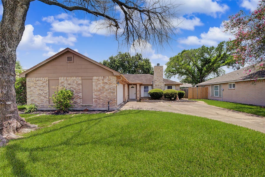 Property photo for 19215 Haystream Drive, Katy, TX