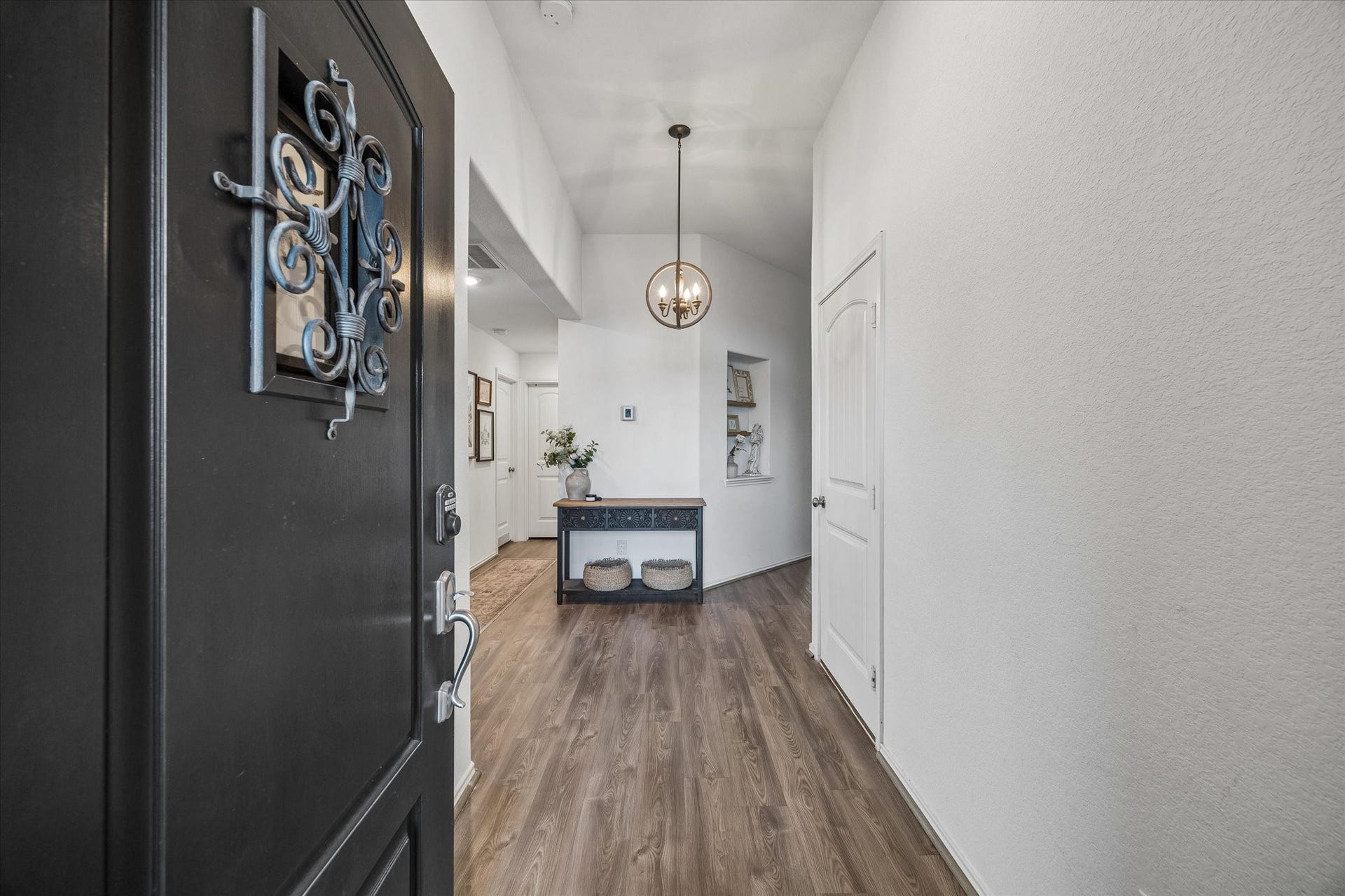 9035 Blue Star Lane, Baytown, TX 77521 Hallway to secondary bedrooms