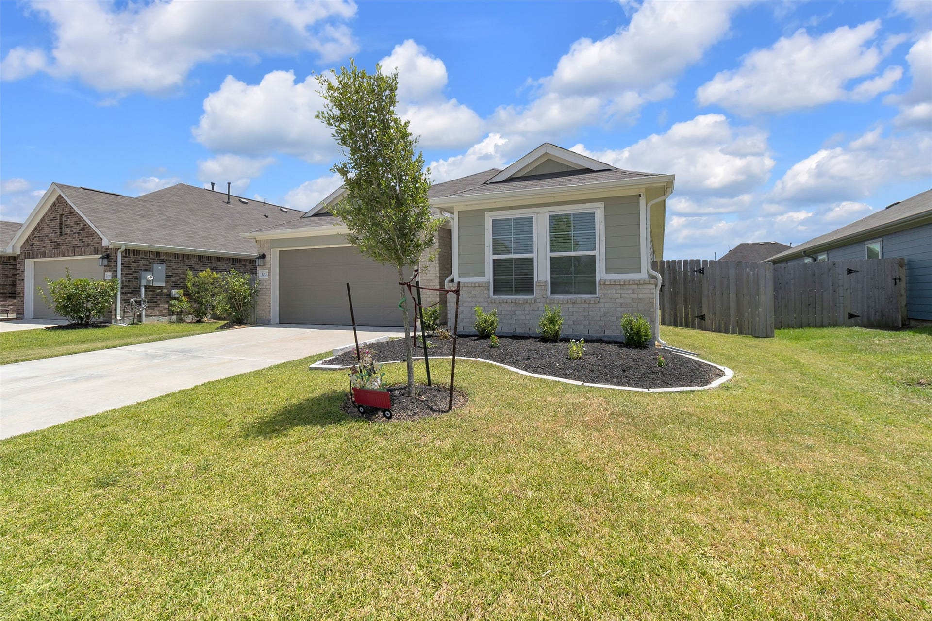 1207 Cavalry Junction Drive, Alvin, TX 77511 1207 Cavalry Junction Drive, Alvin, TX 77511