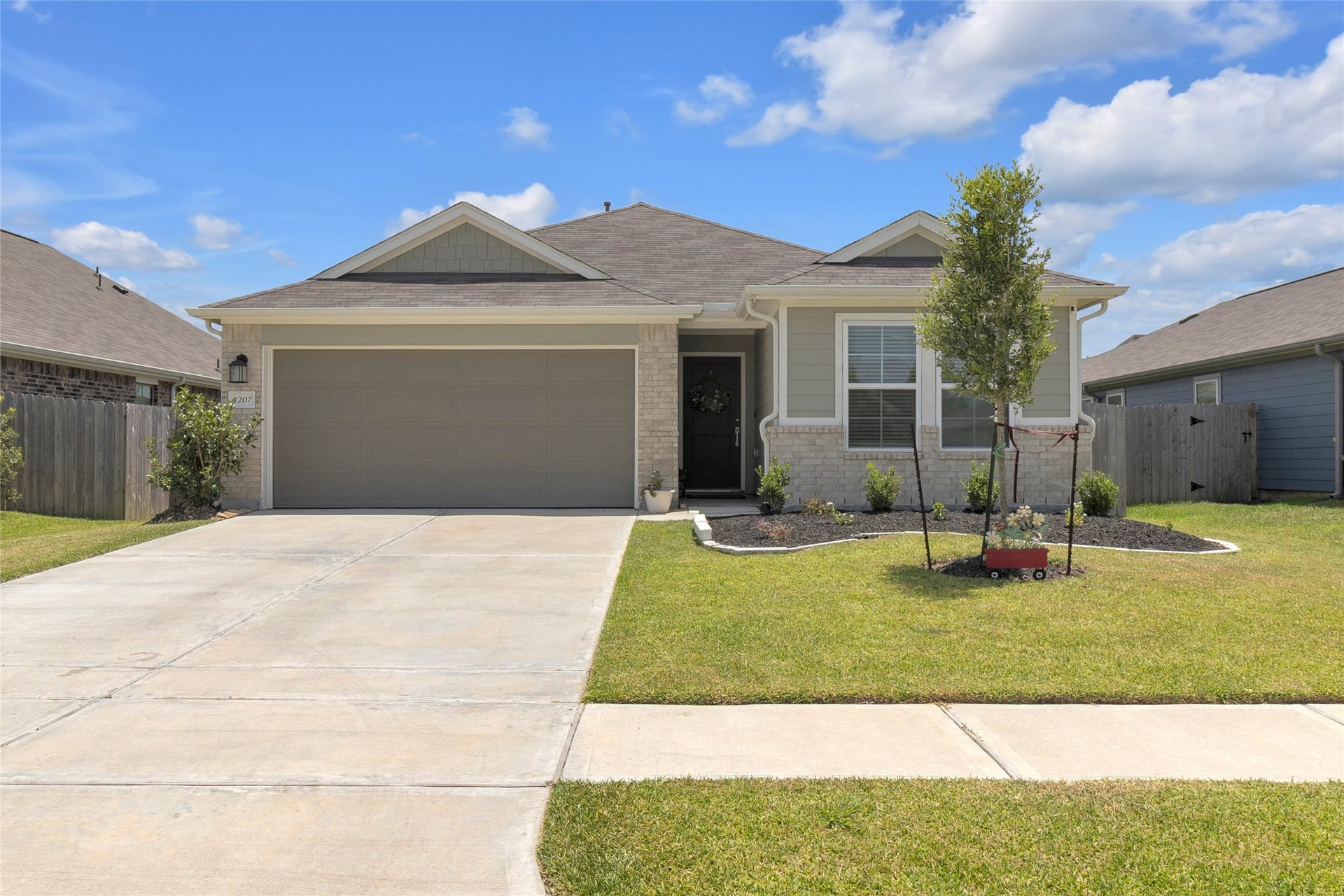 1207 Cavalry Junction Drive, Alvin, TX 77511 Front of the Home