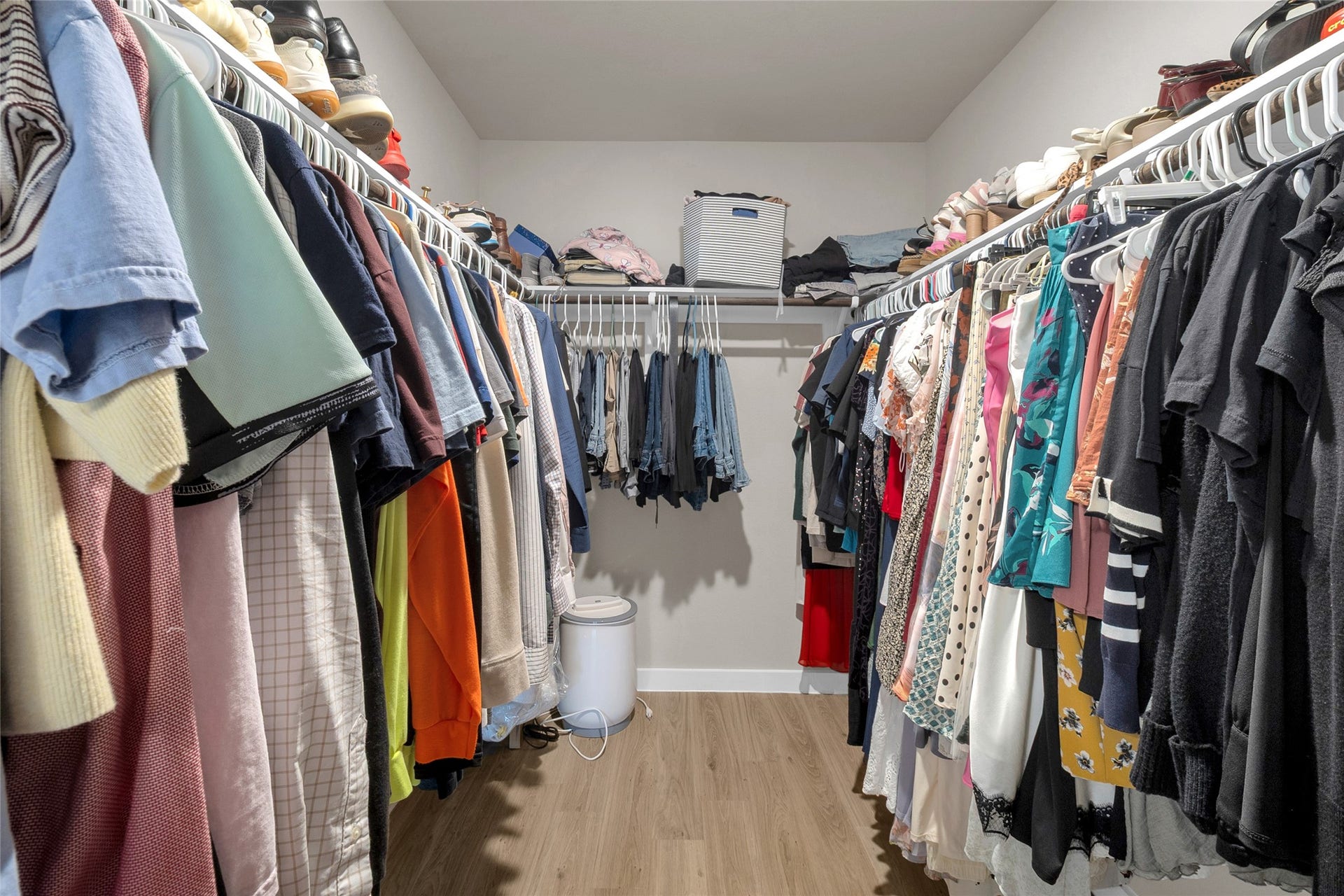 1207 Cavalry Junction Drive, Alvin, TX 77511 Walk-in Closet