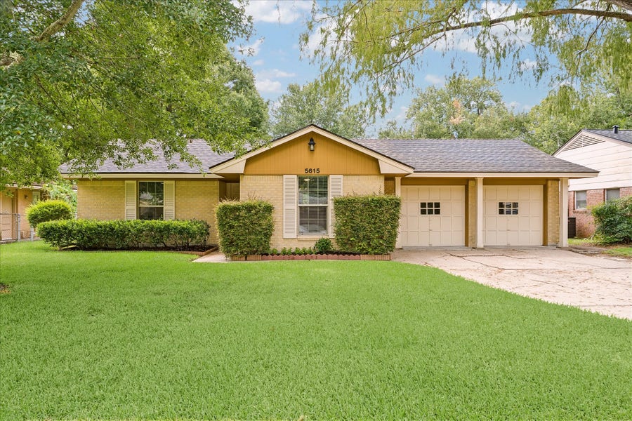Property photo for 5615 Burlinghall Drive, Houston, TX