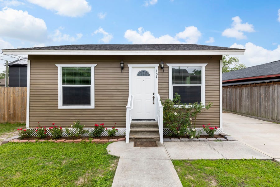 Property photo for 704 Jewett Street, Houston, TX