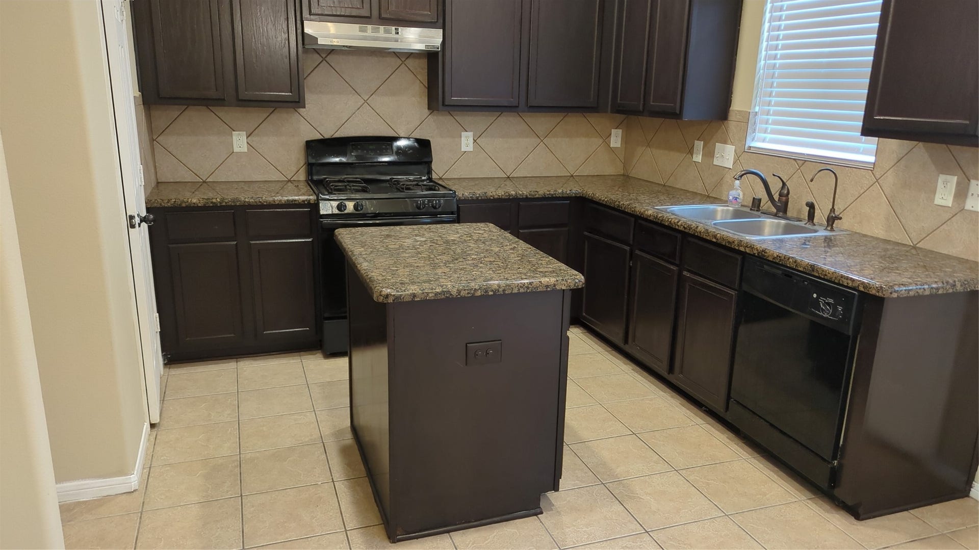 2434 Grey Reef Drive, Katy, TX 77449
