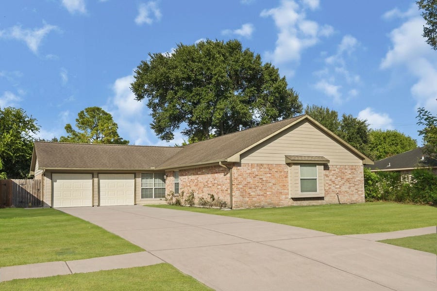Property photo for 9110 Tooley Drive, Houston, TX