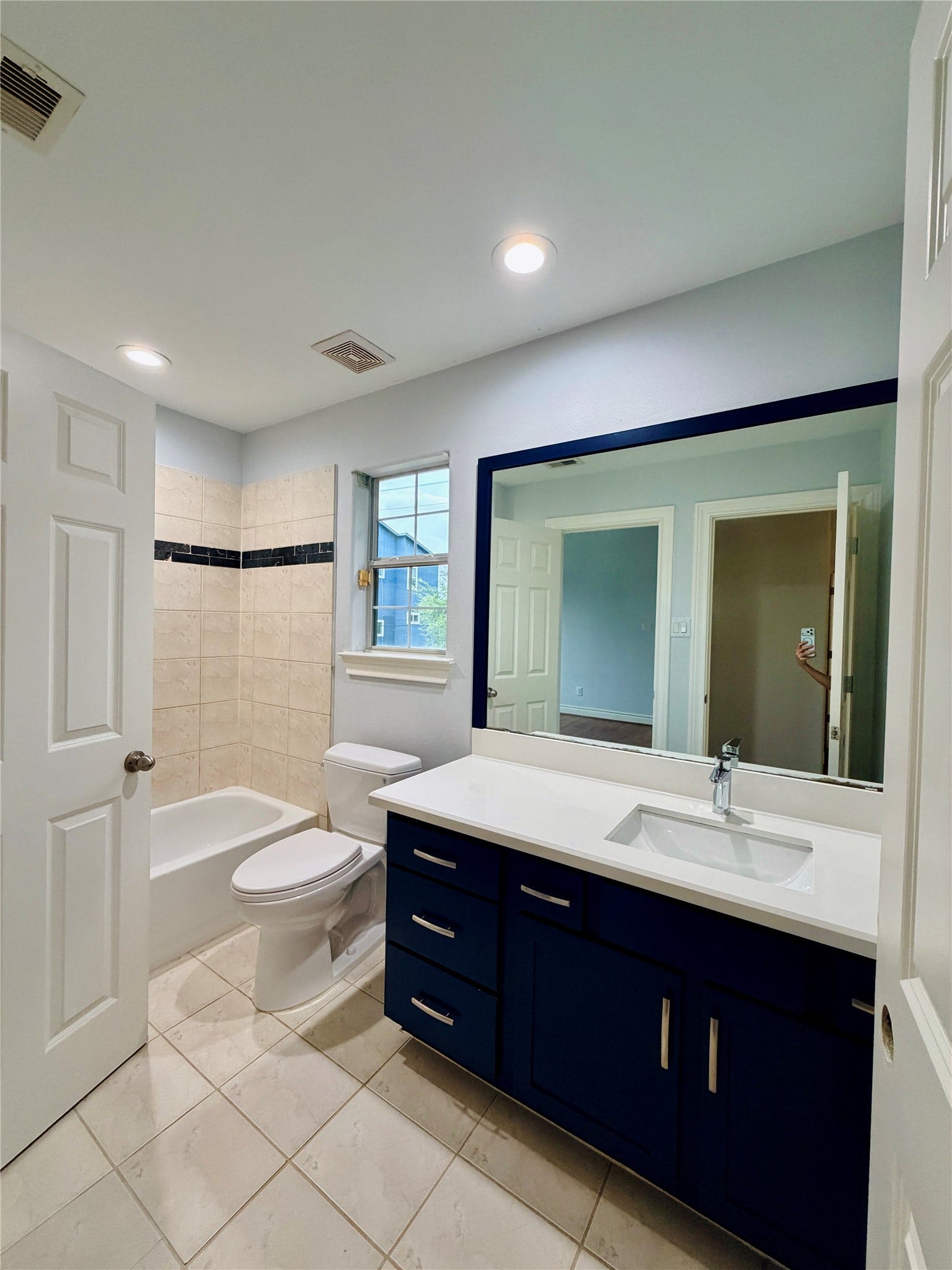 3526 Cline Street, Houston, TX 77020 Jack and Jill restroom with a large countertop sink, and bathtub.