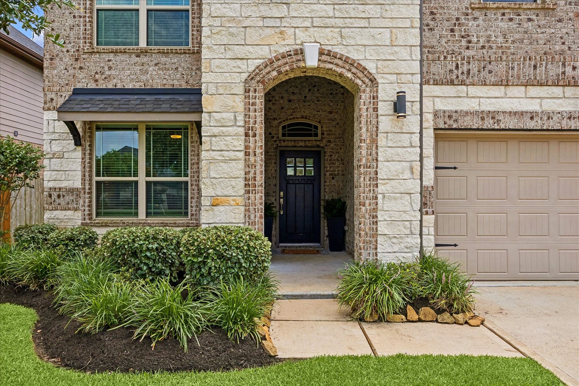 1520 Harvest Vine Court, Friendswood, TX 77546 Beautiful front entrance with covered porch.