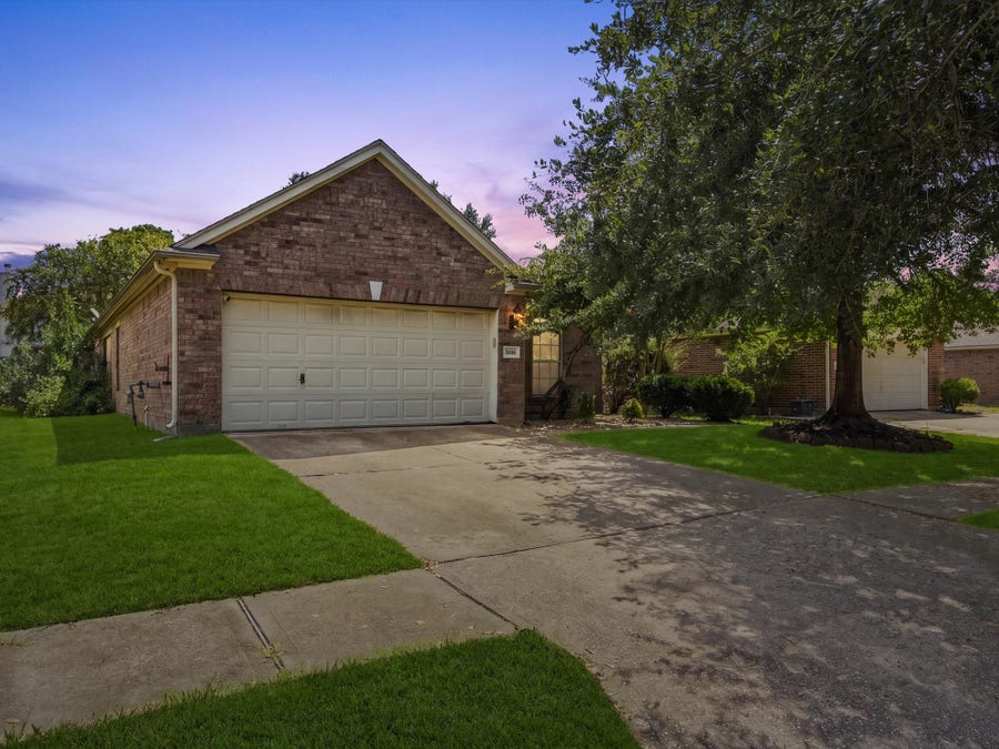 Property photo for 30026 Luna Lakes Drive, Spring, TX