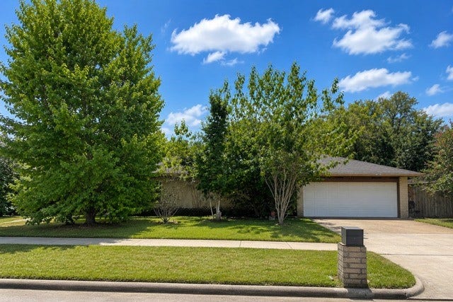 Property photo for 7123 Bahia Lane, Missouri City, TX