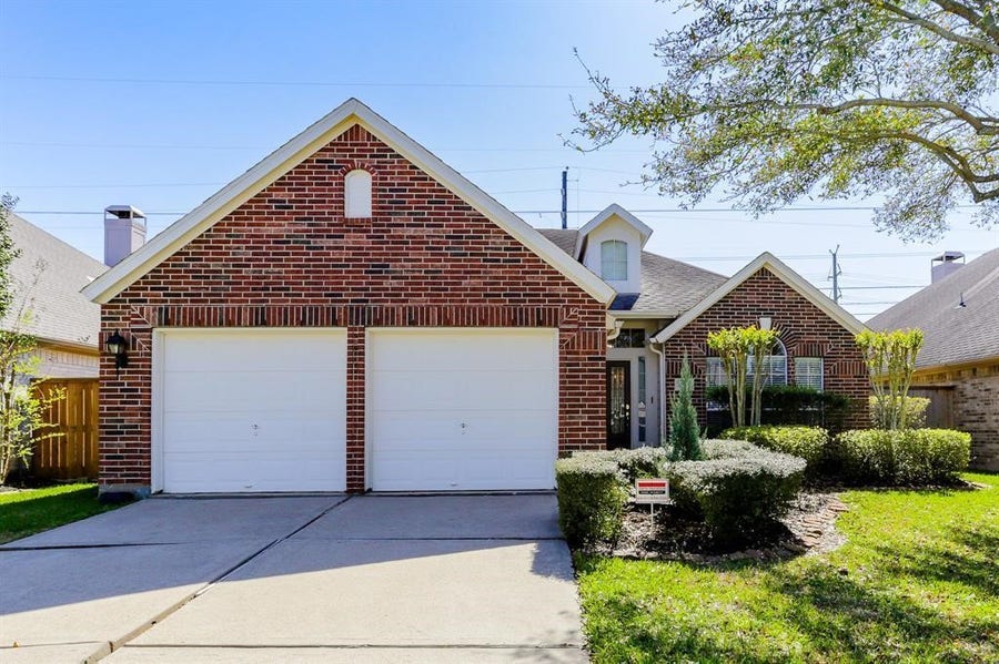 Property photo for 1623 Wild Rye Trail, Sugar Land, TX