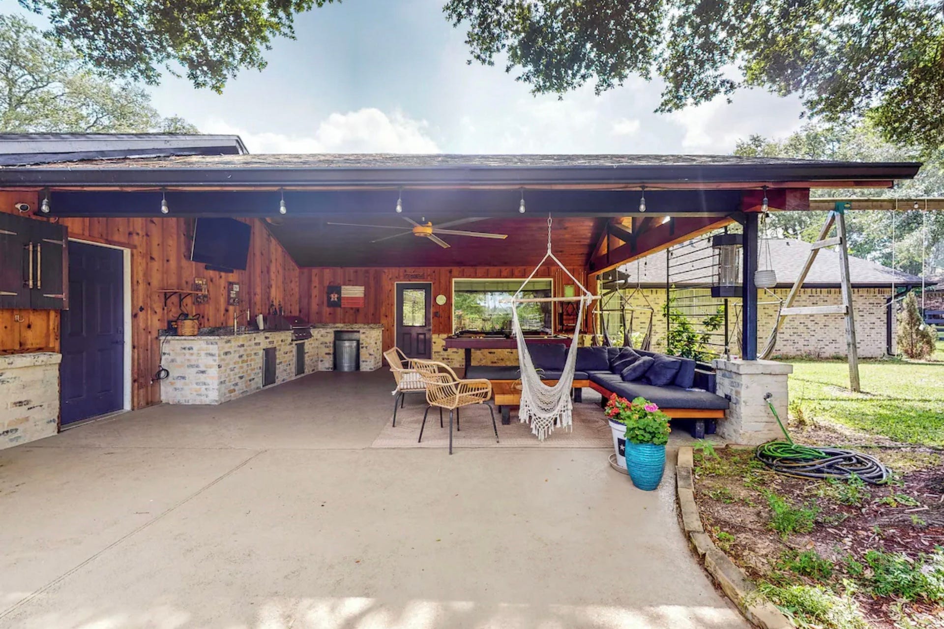 30819 Quinn Road, Tomball, TX 77375 30819 Quinn Road, Tomball, TX 77375