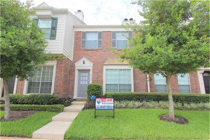 2930 Grants Lake Boulevard, #2305, Sugar Land, TX 77479 Great location with quick access to the Post Office, a Public Library and the Mall. Plus, lots of restaurants and grocery stores near by.