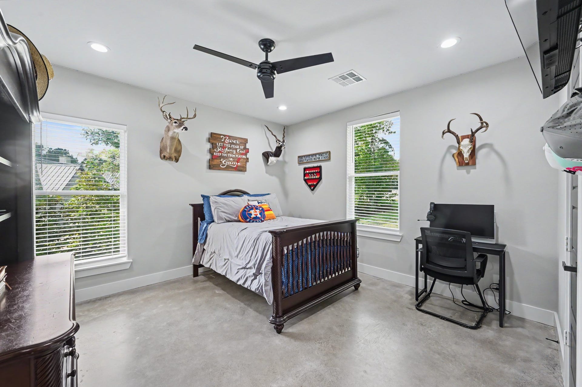7093 Texas Trace, Montgomery, TX 77316 7093 Texas Trace, Montgomery, TX 77316