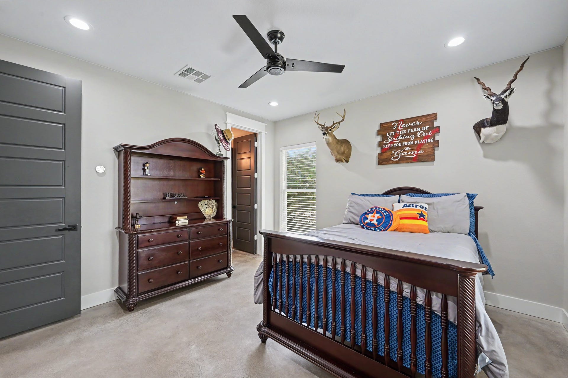 7093 Texas Trace, Montgomery, TX 77316 7093 Texas Trace, Montgomery, TX 77316