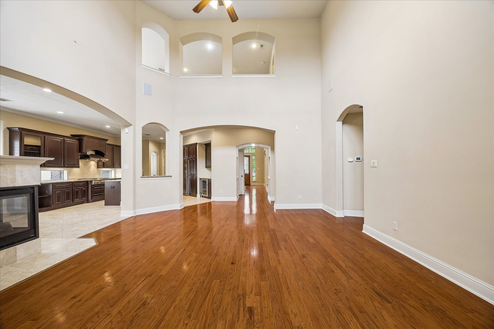 4506 Beacon View Court, Sugar Land, TX 77479 Opposite view of the two-story family room.