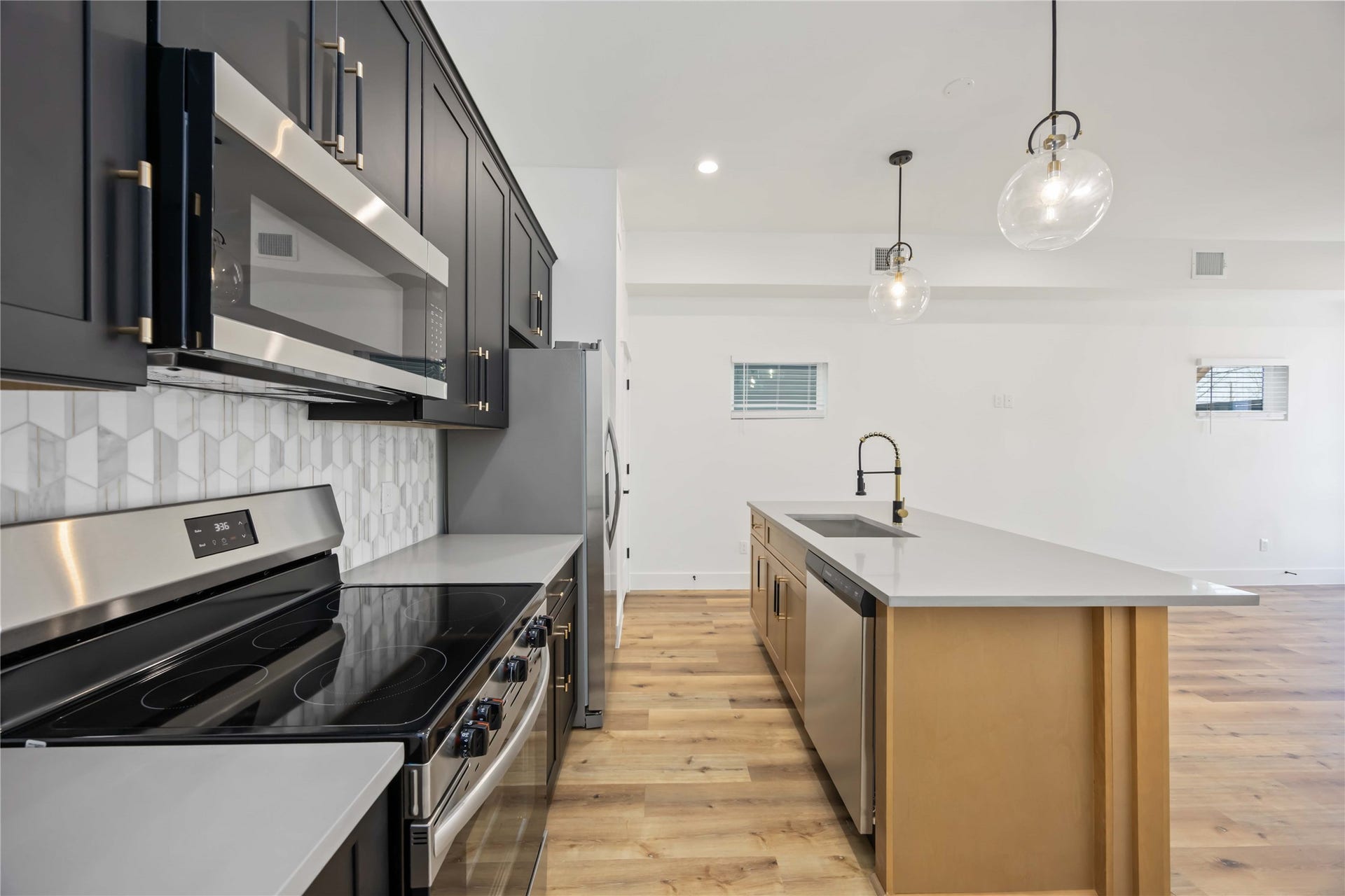 7911 CORA Street, #A-D, Houston, TX 77088 7911 CORA Street, #A-D, Houston, TX 77088