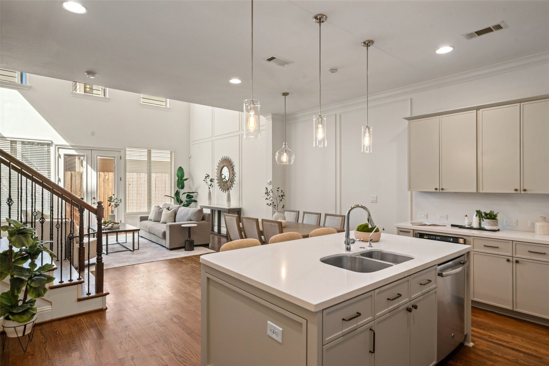 2627 Shady Woods Lane, Houston, TX 77008 View upon entry to the first floor. Walk-in pantry, plenty of cabinetry with extra built-ins.