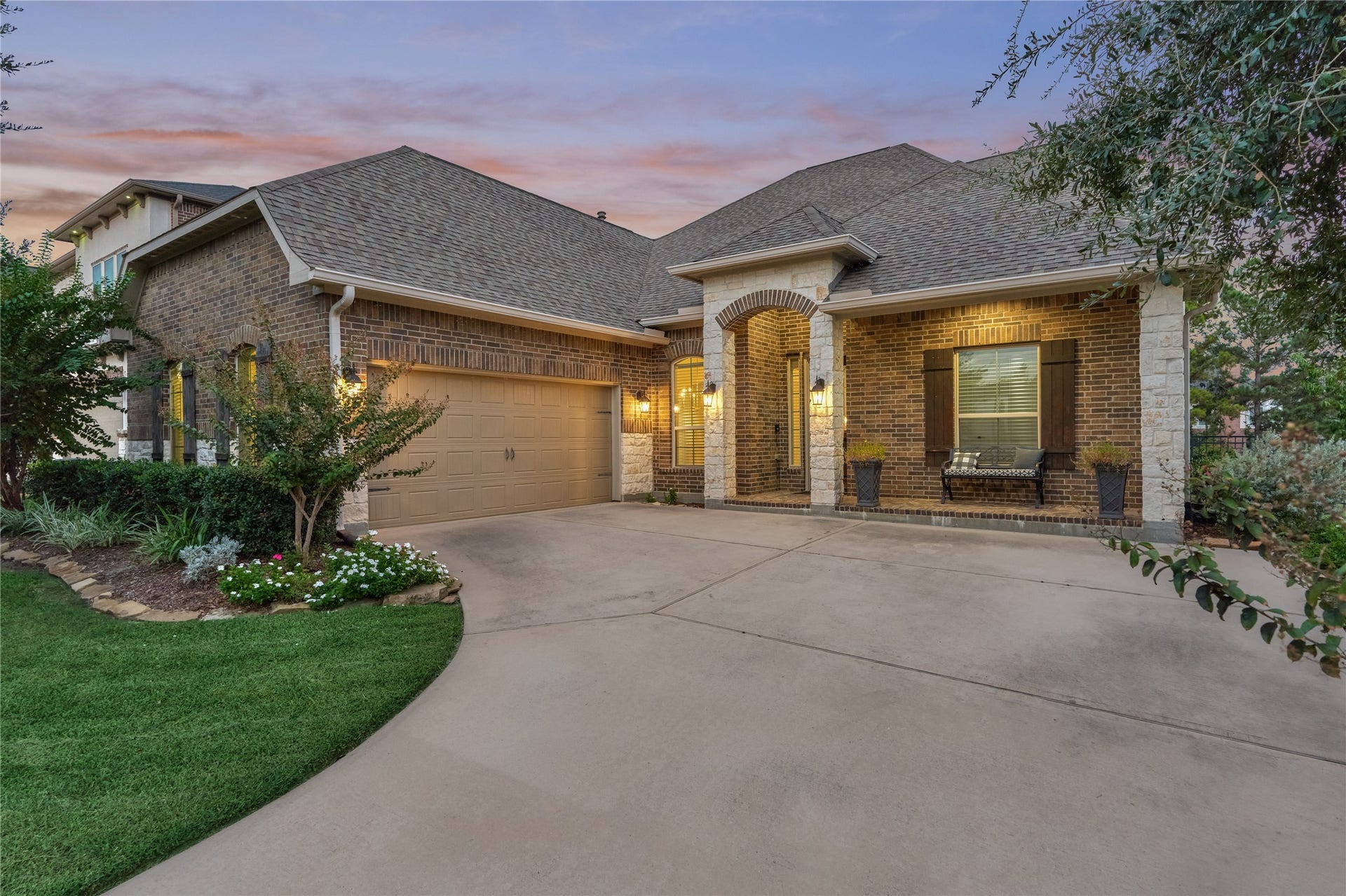 32 Waterford Way, Montgomery, TX 77356 32 Waterford Way, Montgomery, TX 77356