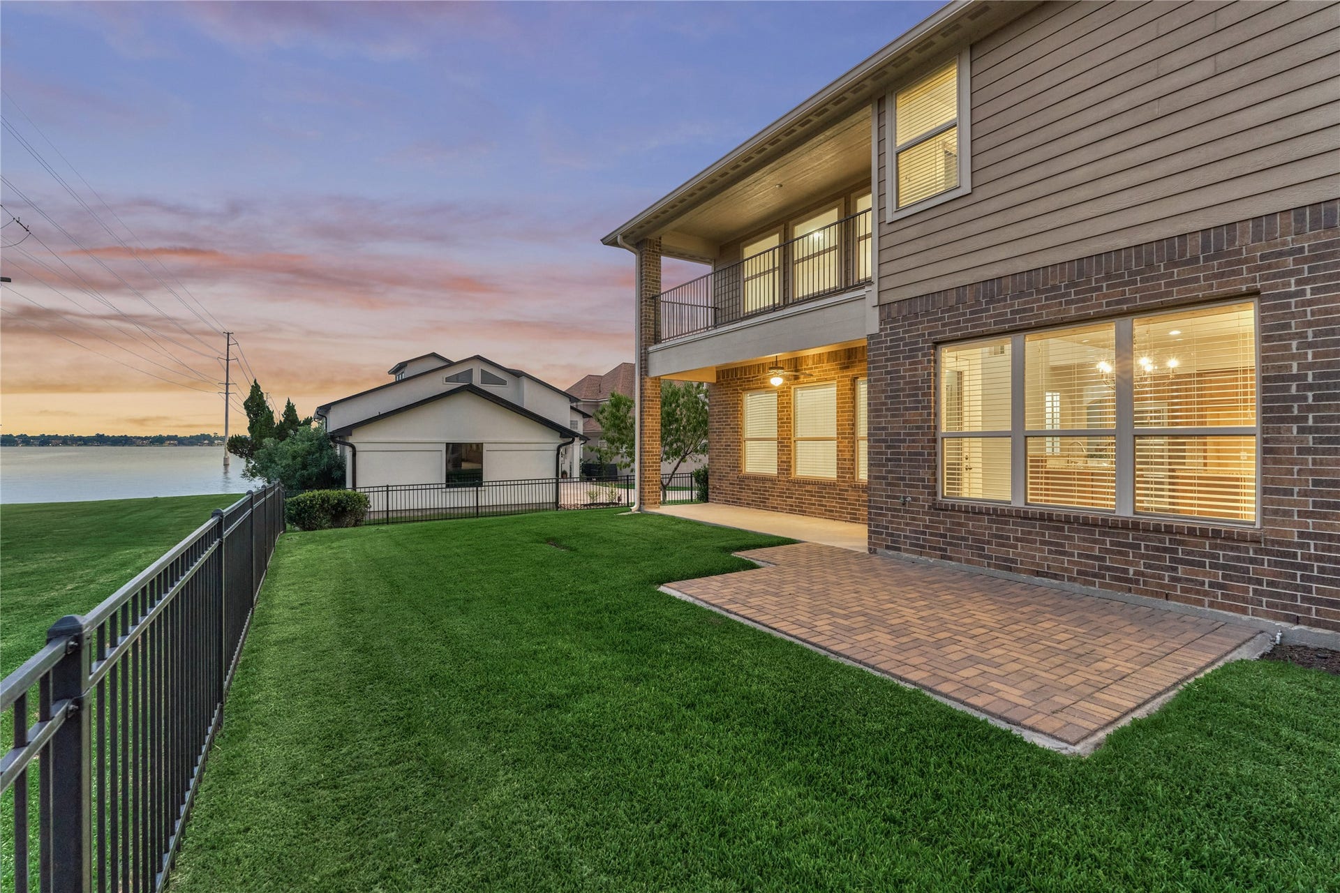 32 Waterford Way, Montgomery, TX 77356 32 Waterford Way, Montgomery, TX 77356