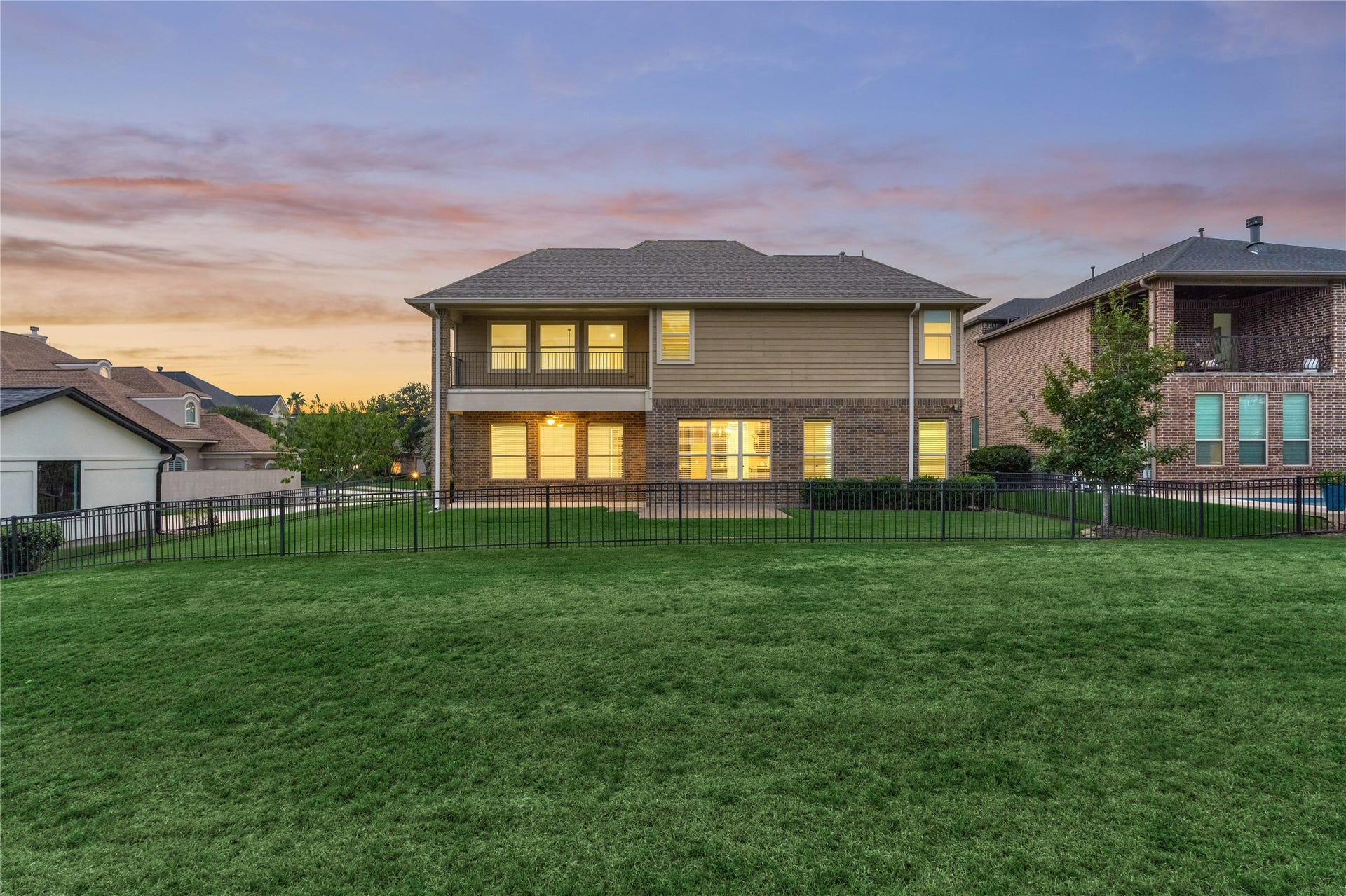 32 Waterford Way, Montgomery, TX 77356 32 Waterford Way, Montgomery, TX 77356