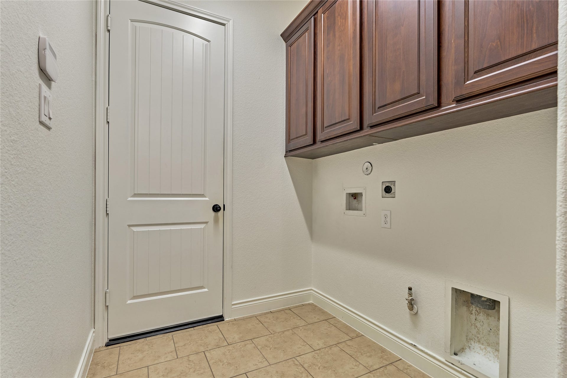 32 Waterford Way, Montgomery, TX 77356 32 Waterford Way, Montgomery, TX 77356