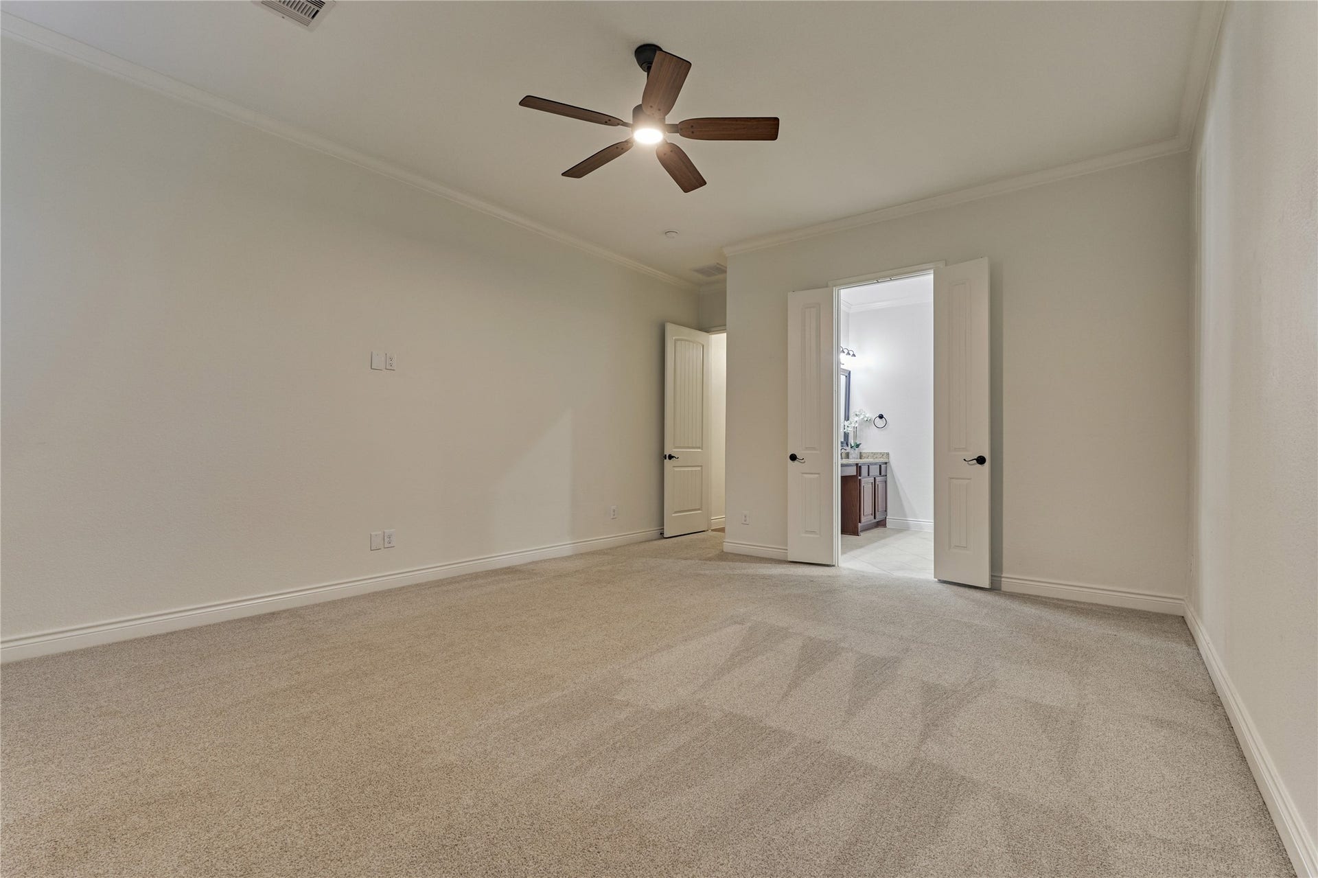 32 Waterford Way, Montgomery, TX 77356 32 Waterford Way, Montgomery, TX 77356