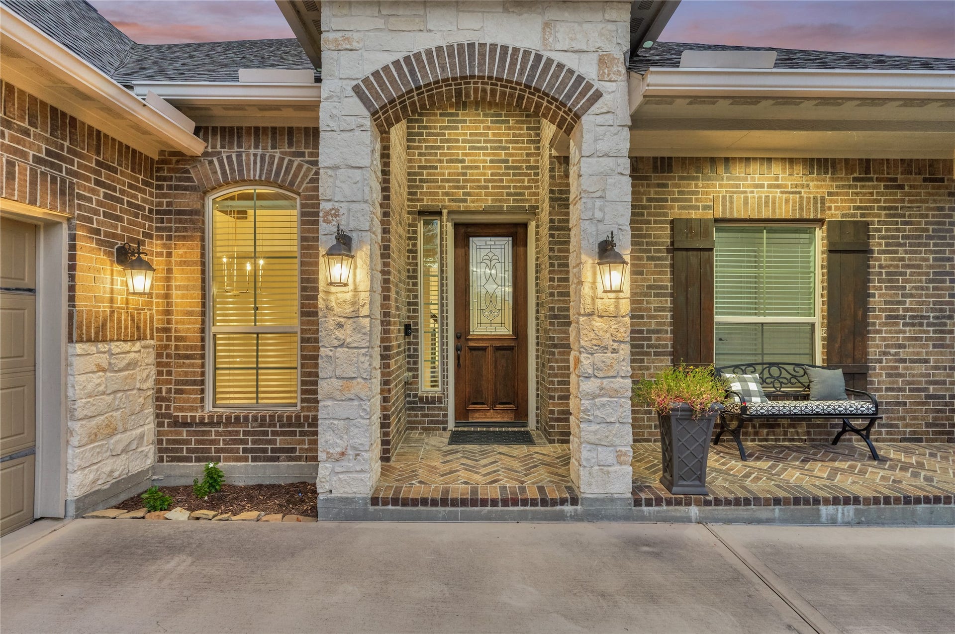 32 Waterford Way, Montgomery, TX 77356 32 Waterford Way, Montgomery, TX 77356