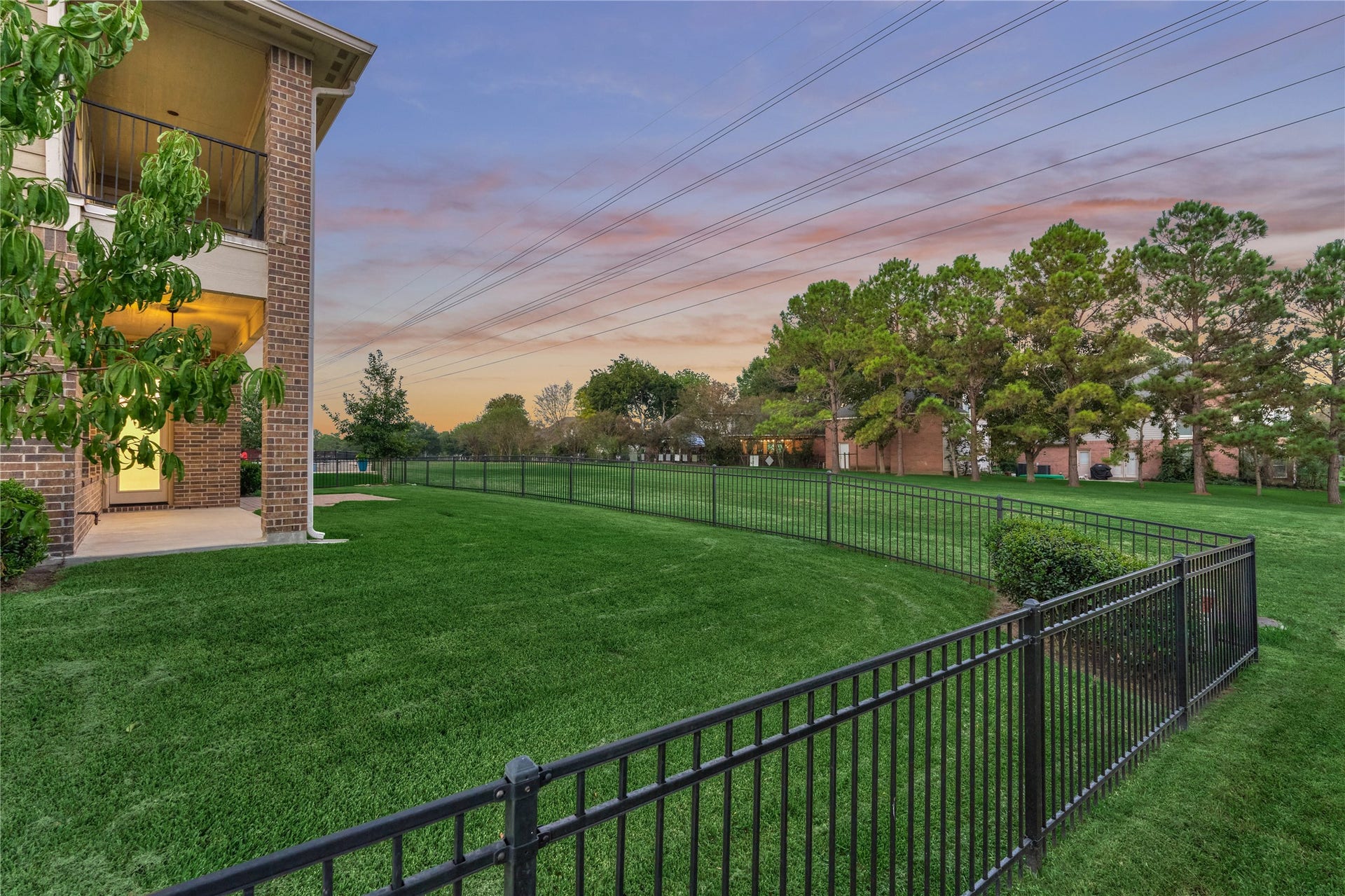 32 Waterford Way, Montgomery, TX 77356 32 Waterford Way, Montgomery, TX 77356