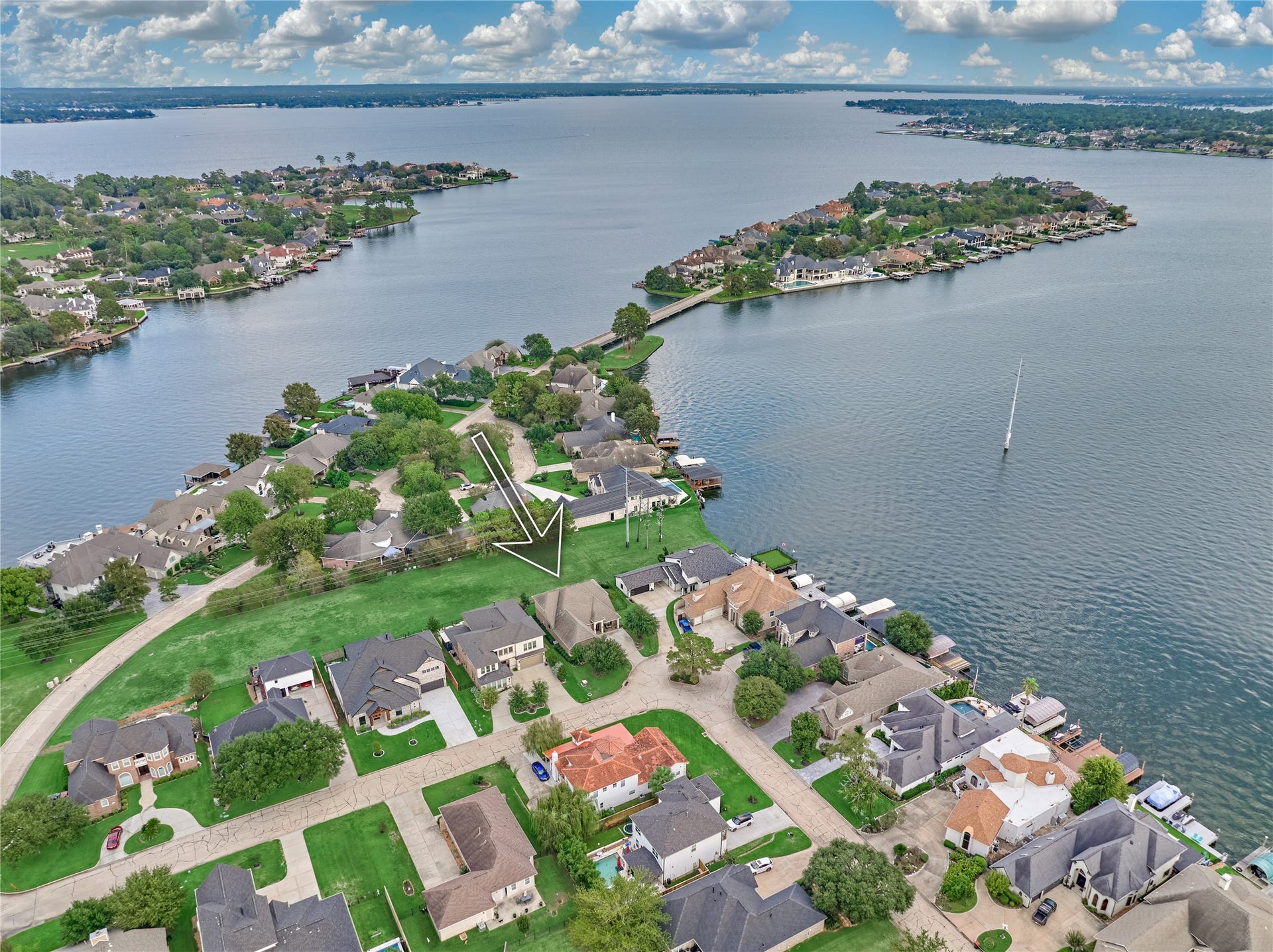 32 Waterford Way, Montgomery, TX 77356 32 Waterford Way, Montgomery, TX 77356