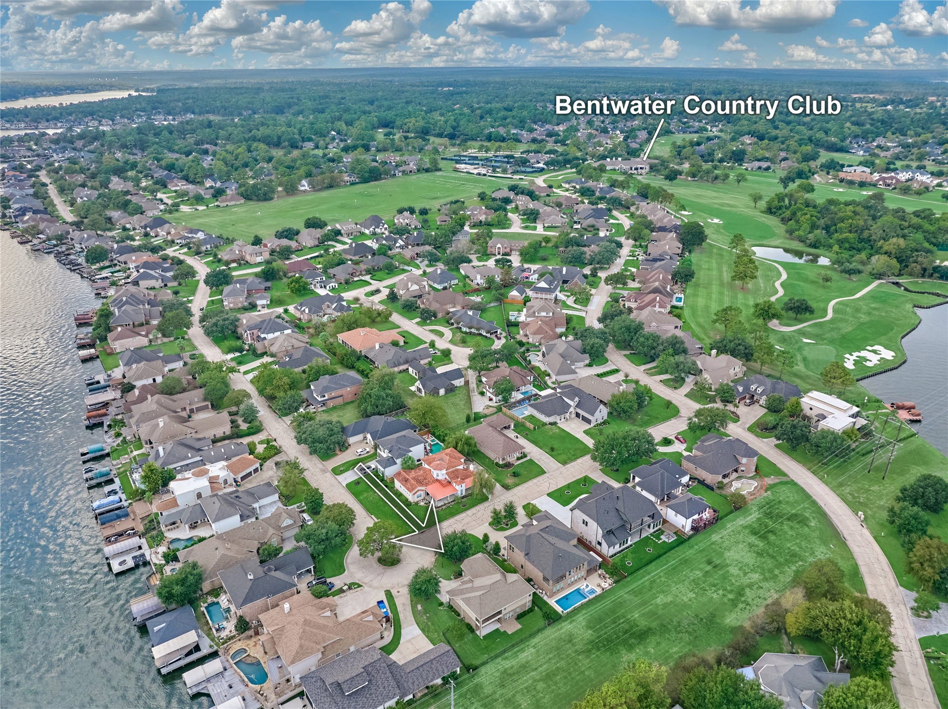 32 Waterford Way, Montgomery, TX 77356 32 Waterford Way, Montgomery, TX 77356