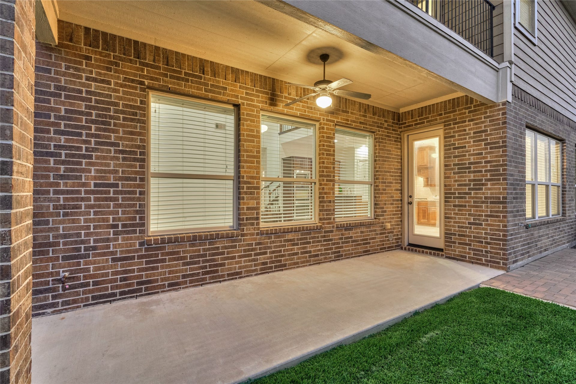 32 Waterford Way, Montgomery, TX 77356 32 Waterford Way, Montgomery, TX 77356