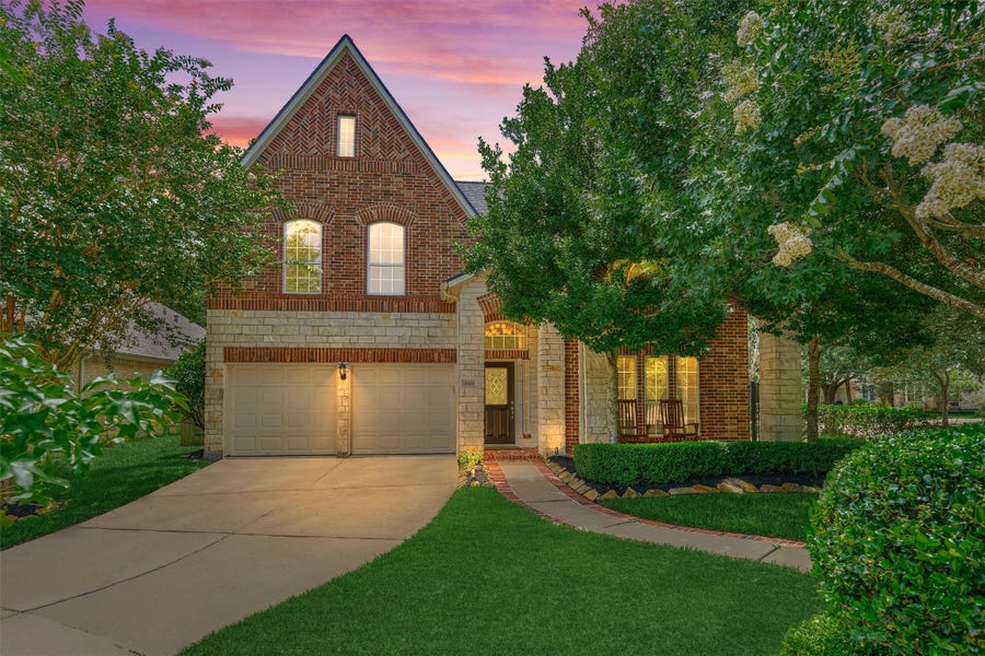 Property photo for 18535 W Laura Shore Drive, Cypress, TX